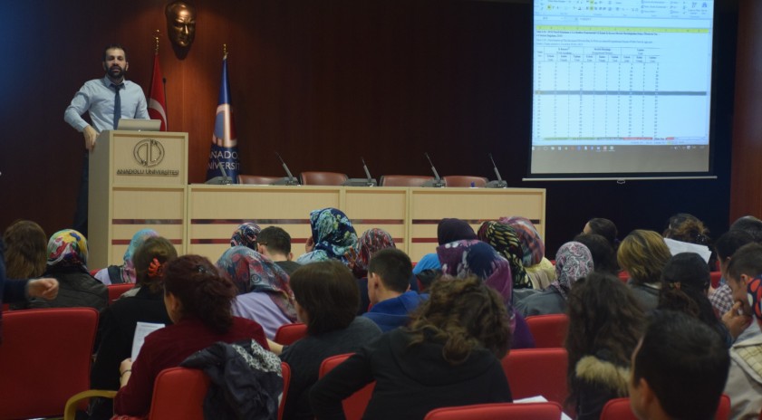 Anadolu Üniversitesi personeli iş güvenliği hakkında bilgilendirildi