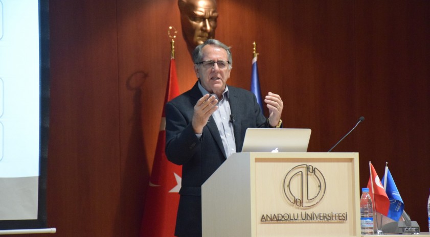 Prof. Dr. Gerald Mahoney'den “Fulbright Specialist Programı” semineri