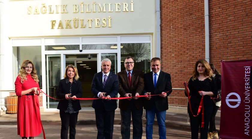 Sağlık Bilimleri Fakültesi yeni binasına kavuştu