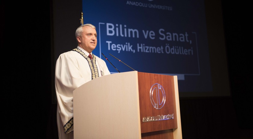 Bilim ve Sanat Teşvik, Hizmet Ödülleri sahiplerini buldu 