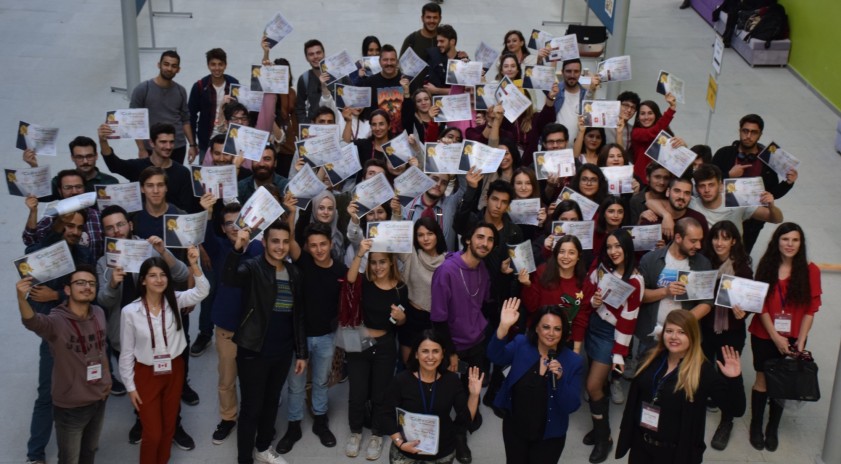 Yabancı Diller Yüksekokulumuzdan "Poster Sharing Day" sergisi