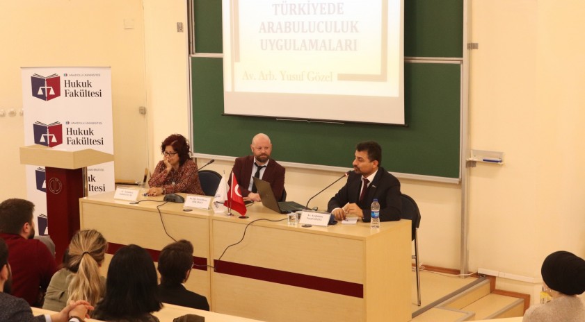 Üniversitemizde "Dava Şartı Arabuluculuk ve Arabuluculukta Taraf Vekilliği" konferansı