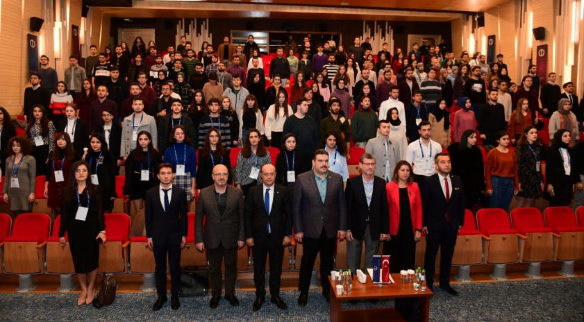 “Hukukta Kariyer Günü” etkinliği ile alanında uzman isimler kampüste