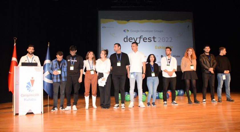 Üniversitemizdeki “DevFest 22” yoğun ilgi gördü