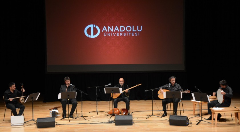 Eşlikli Bağlama Konseri müzikseverlerle buluştu