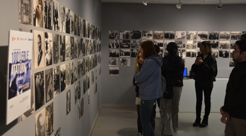 GSF, fotoğraf sergisi ile Atatürk’ü andı