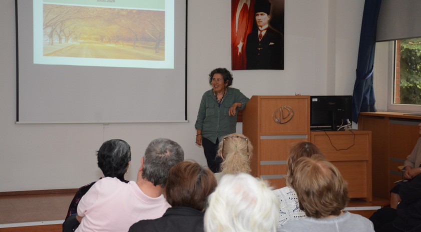 "Haydi Kuşaklararasında Köprü Kuralım" Semineri Anadolu Üniversitesinde gerçekleştirildi.