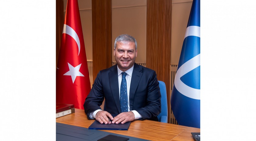 Rektör Adıgüzel Göreve Başladı: “Yeni şeyler söyleme zamanı”