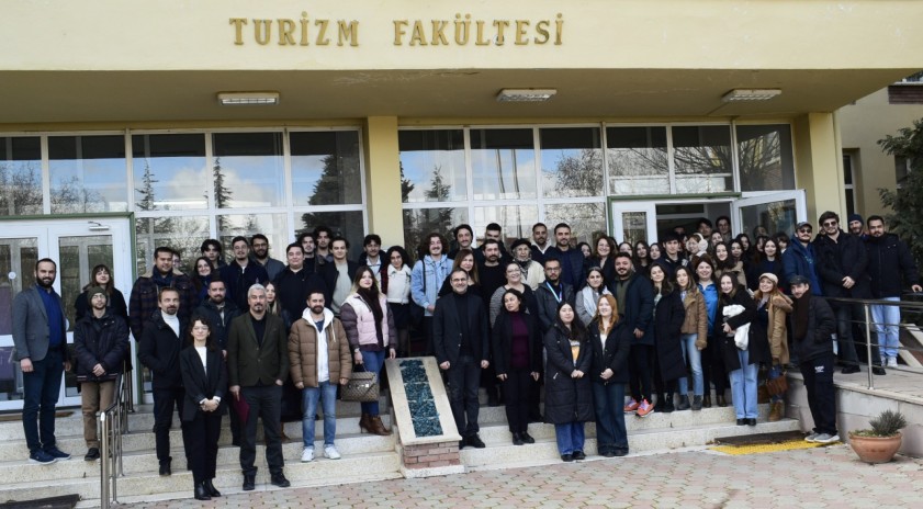 Anadolu Üniversitesinde “21 Şubat Dünya Turist Rehberleri Günü” kutlandı