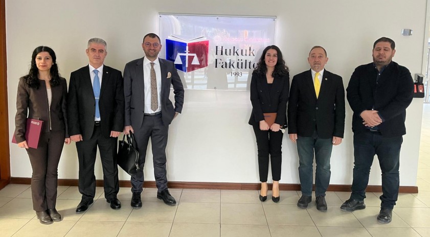 Hukuk Fakültesinde “Dijital Kanıtların İzinde: Adli Bilişim ve Bilirkişi Raporlarının Hukuk ve Ceza Davalarında İncelenmesi” paneli düzenlendi