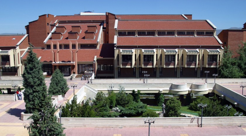 Anadolu Üniversitesi Kütüphanesi RFID sistemiyle hizmet kalitesi artıyor