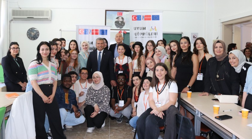 Eğitim Fakültesi ev sahipliğinde “Uyum Köprüleri” projesi gerçekleştirildi