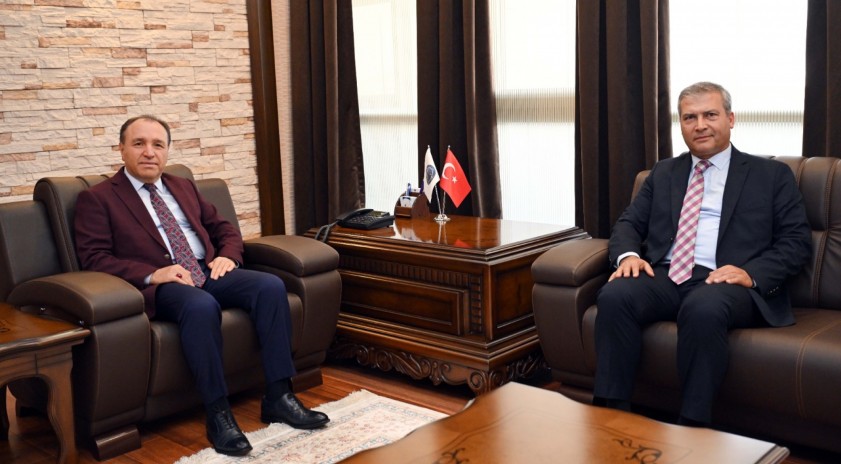 Rekt&ouml;r Adıg&uuml;zel&rsquo;den Rekt&ouml;r Karakaş&rsquo;a ziyaret