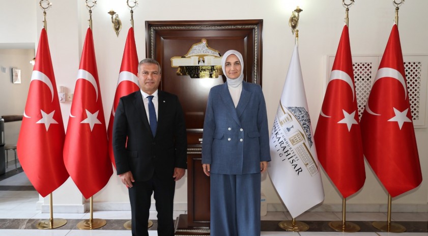 Rektör Adıgüzel’den Vali Yiğitbaşı’na ziyaret