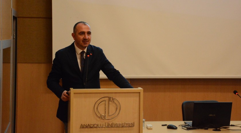 Edebiyat Fakültesinde Ani Ören Yeri konuşuldu