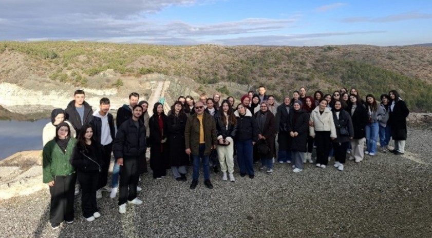 Öğretmen adaylarından susuzluk farkındalığı geliştirme gezisi 