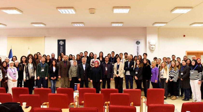 Anadolu Ajansı ile Anadolu &Uuml;niversitesi iş birliğinde d&uuml;zenlenen &ldquo;Haber Akademisi Eğitimleri&rdquo; tamamlandı