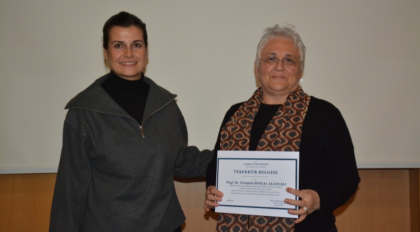 Antik d&uuml;nyada inan&ccedil;, mek&acirc;n ve toplum ilişkisi ele alındı