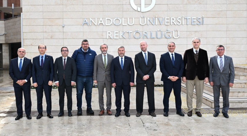 TCMB Başkan Yardımcısı Ak&ccedil;ay&rsquo;dan Rekt&ouml;r Adıg&uuml;zel&rsquo;e ziyaret