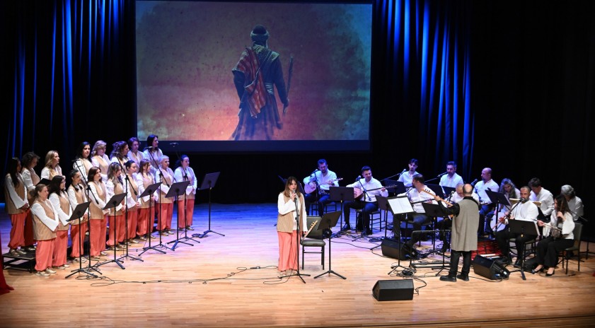 Yunus Emre&rsquo;nin s&ouml;zleri t&uuml;rk&uuml;lerde yankılandı