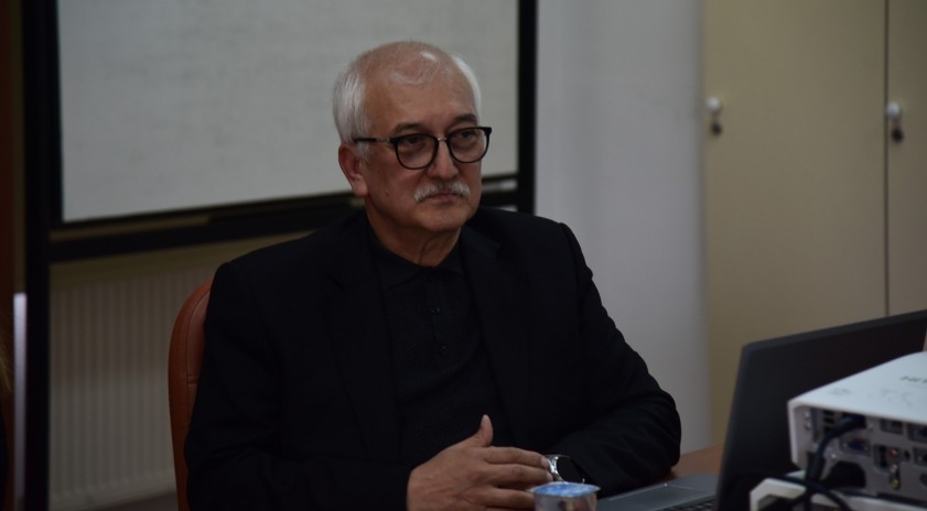 &ldquo;İhtiyar Savaş&ccedil;ı&rdquo; romanı tarihsel hafıza ekseninde değerlendirildi 